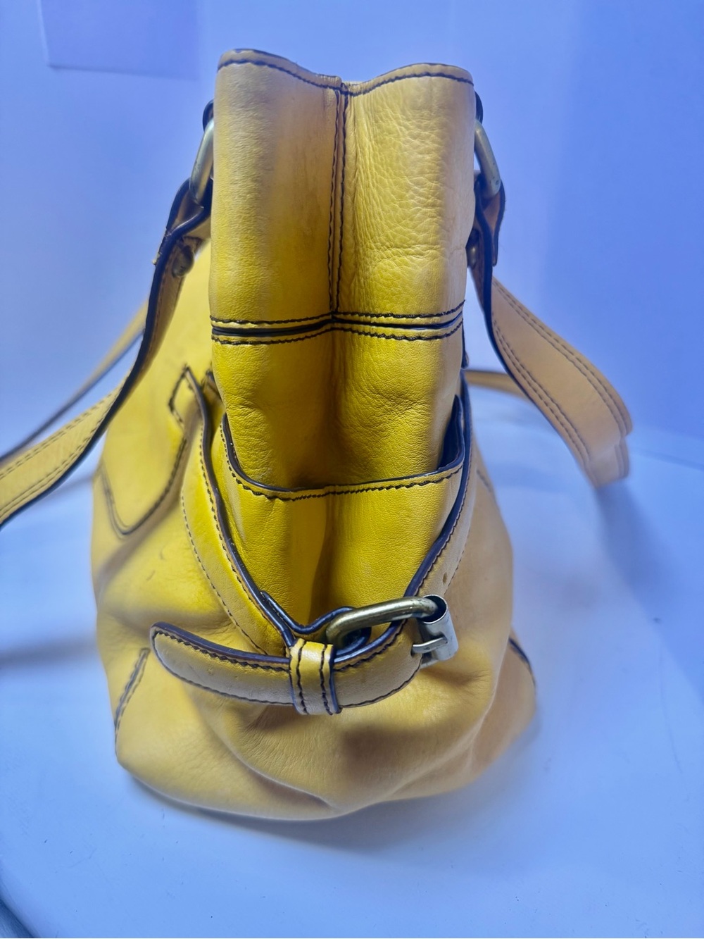 Vintage Etienne Aigner Mustard Yellow Leather Shoulder Bag with Aigner Hardware - Picture 9 of 11